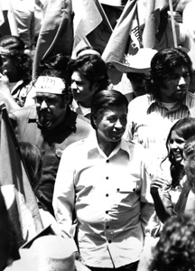 Farmworkers march in Delano, 1973